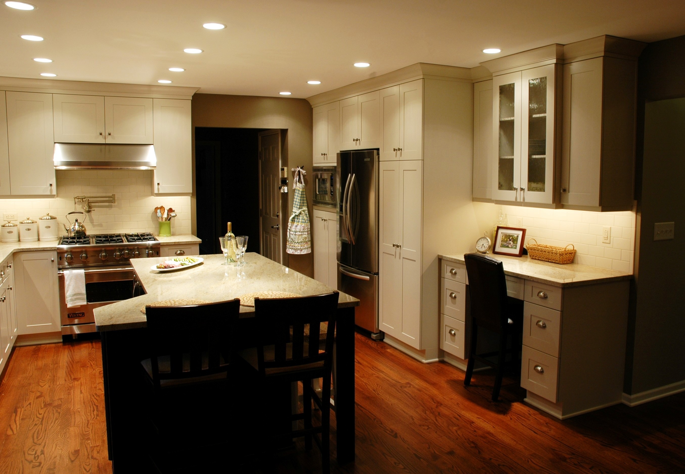 Kitchen remodeling in Naperville, IL.