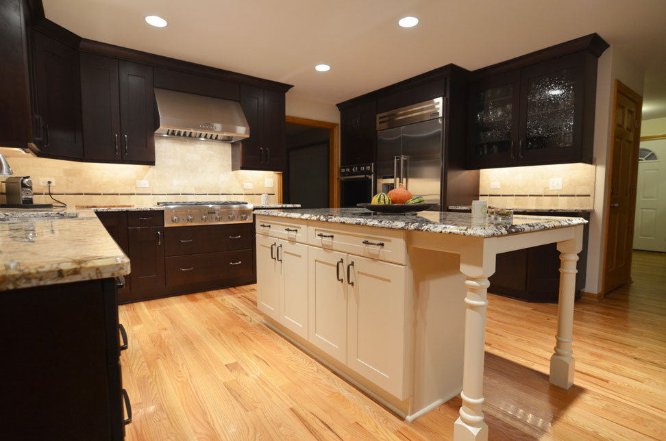 Kitchen remodeling in Naperville, IL. Dark shaker cabinet kitchen redesign.