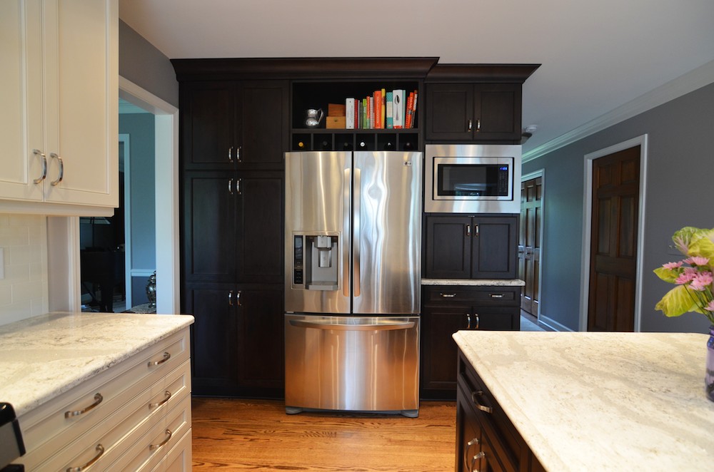 cozy-transitional-kitchen-refrigerator